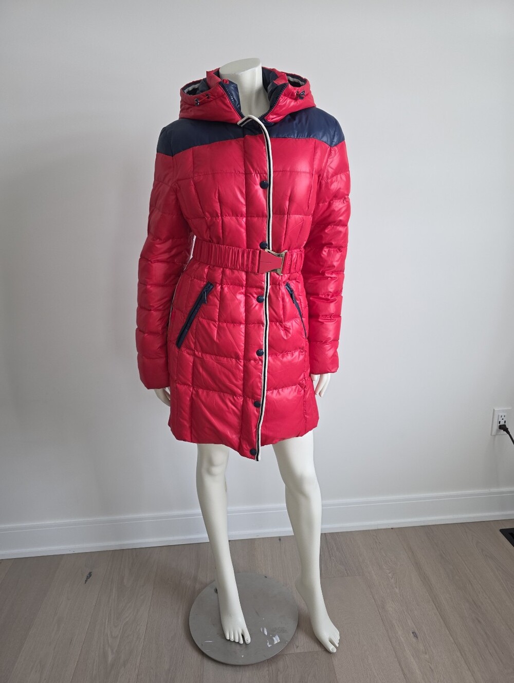 Snow Owl Hooded Quilted Belted Puffer Coat in Red with Navy Accents